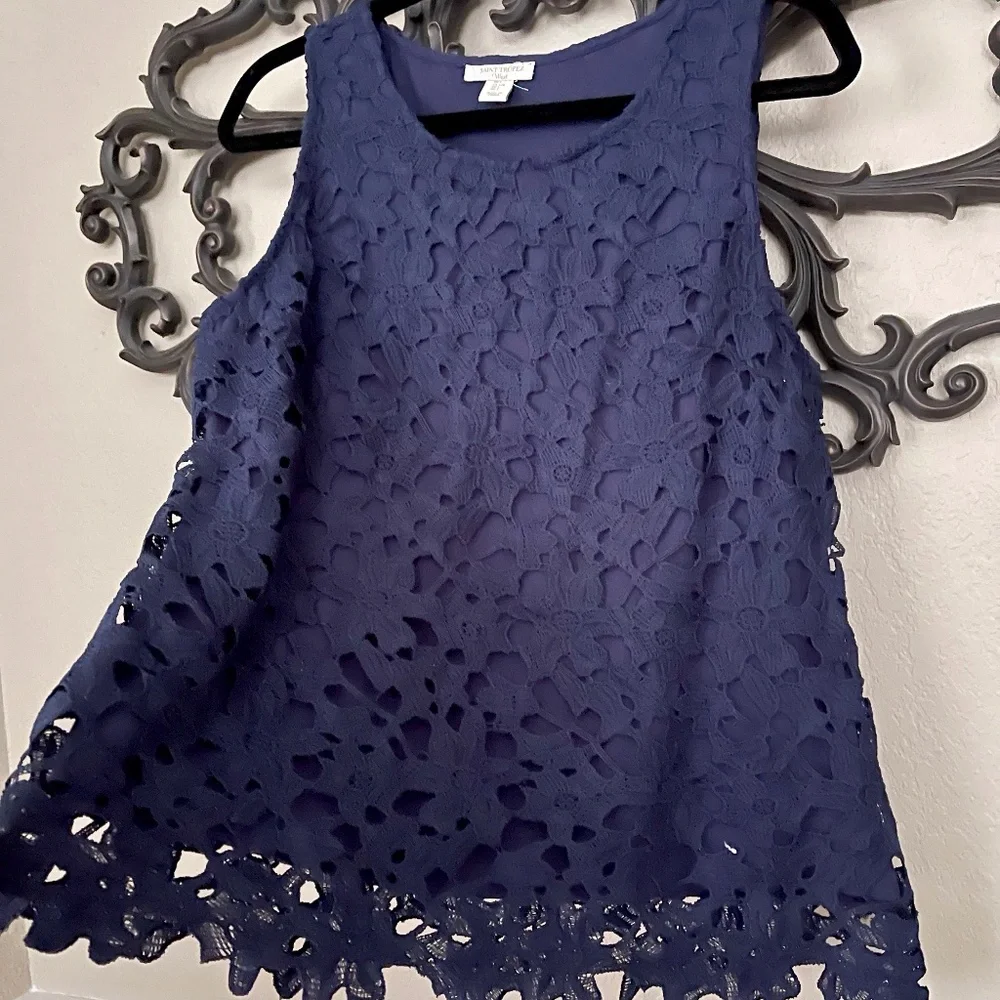 St Tropez West Top Sleeveless Navy Floral Cut Lace Size XS - Picture 1 of 12